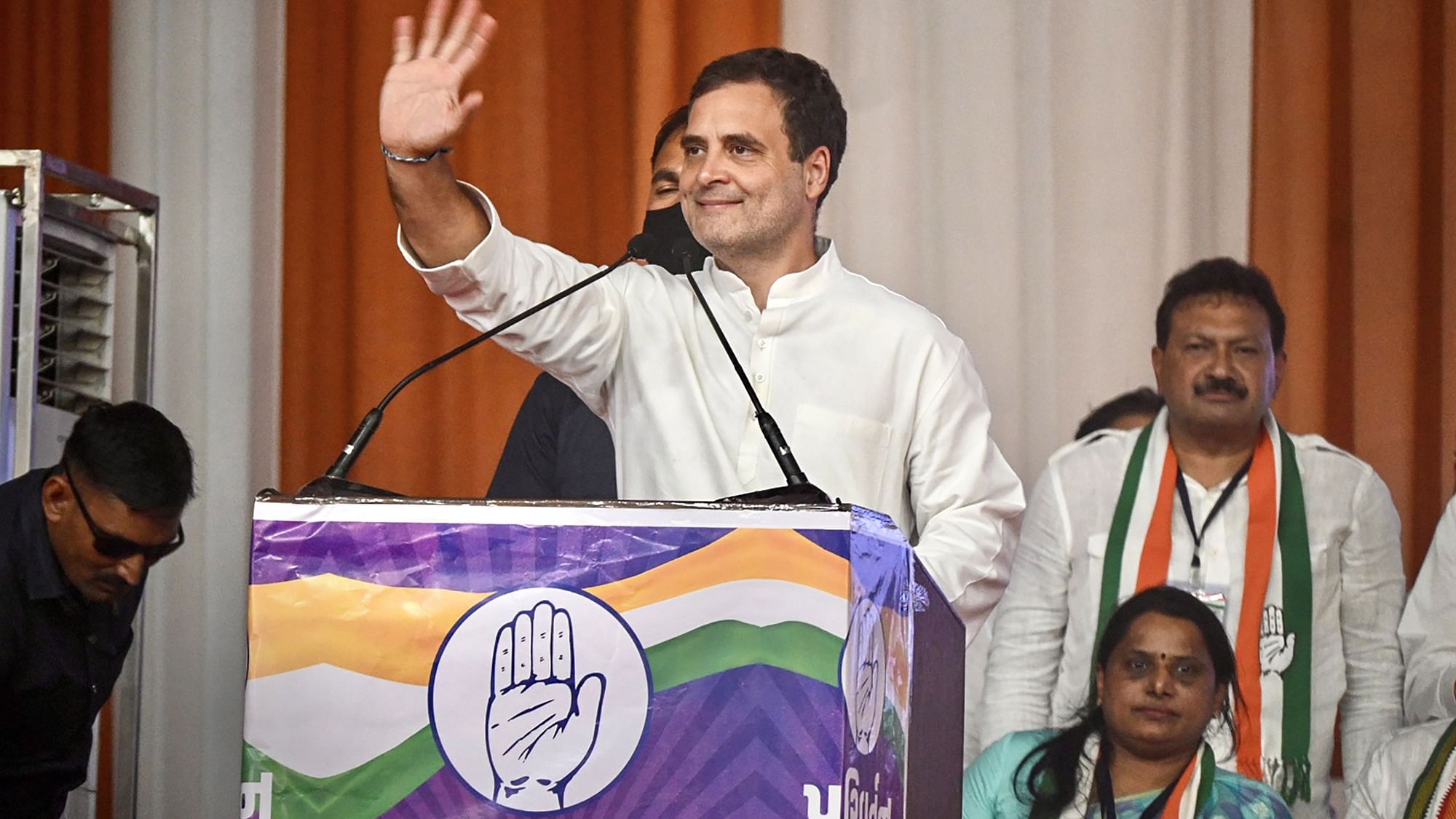 <div class="paragraphs"><p>Congress leader Rahul Gandhi addresses a public meeting in Ahmedabad, Monday, 5 September.</p></div>