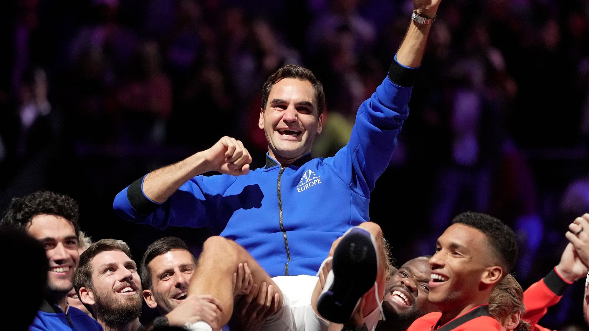 <div class="paragraphs"><p>Laver Cup: Team Europe's Roger Federer is lifted by fellow players after playing the last match of his career before retirement.</p></div>