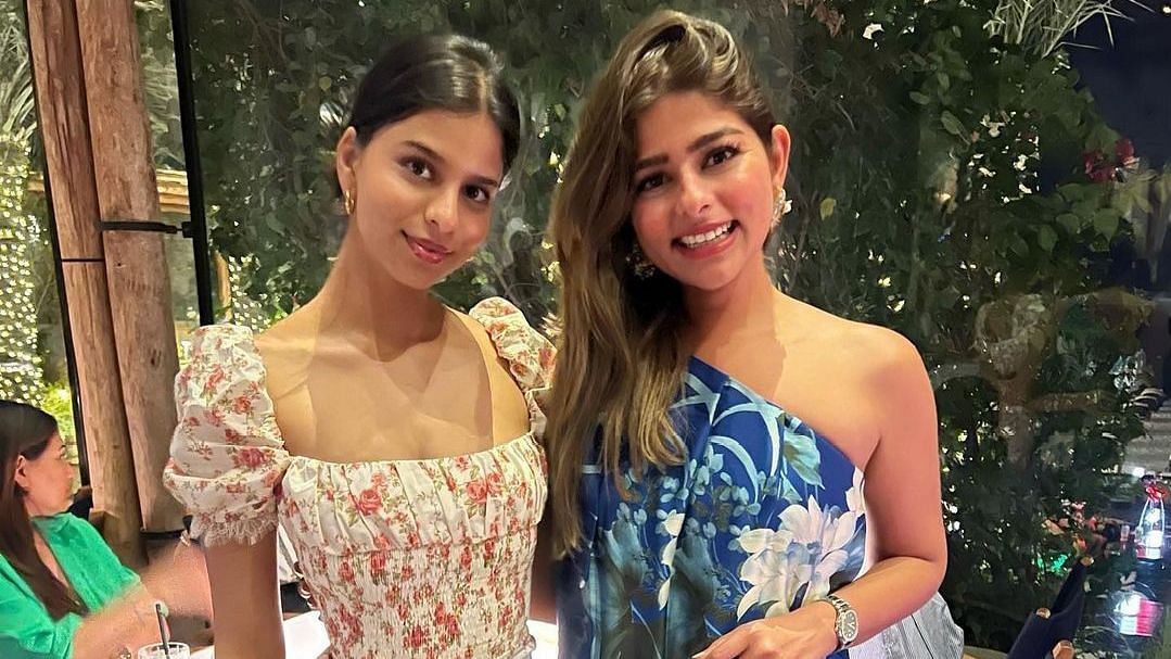 'The Archies' Star Suhana Khan Poses With Her Pakistani Doppelganger in Dubai