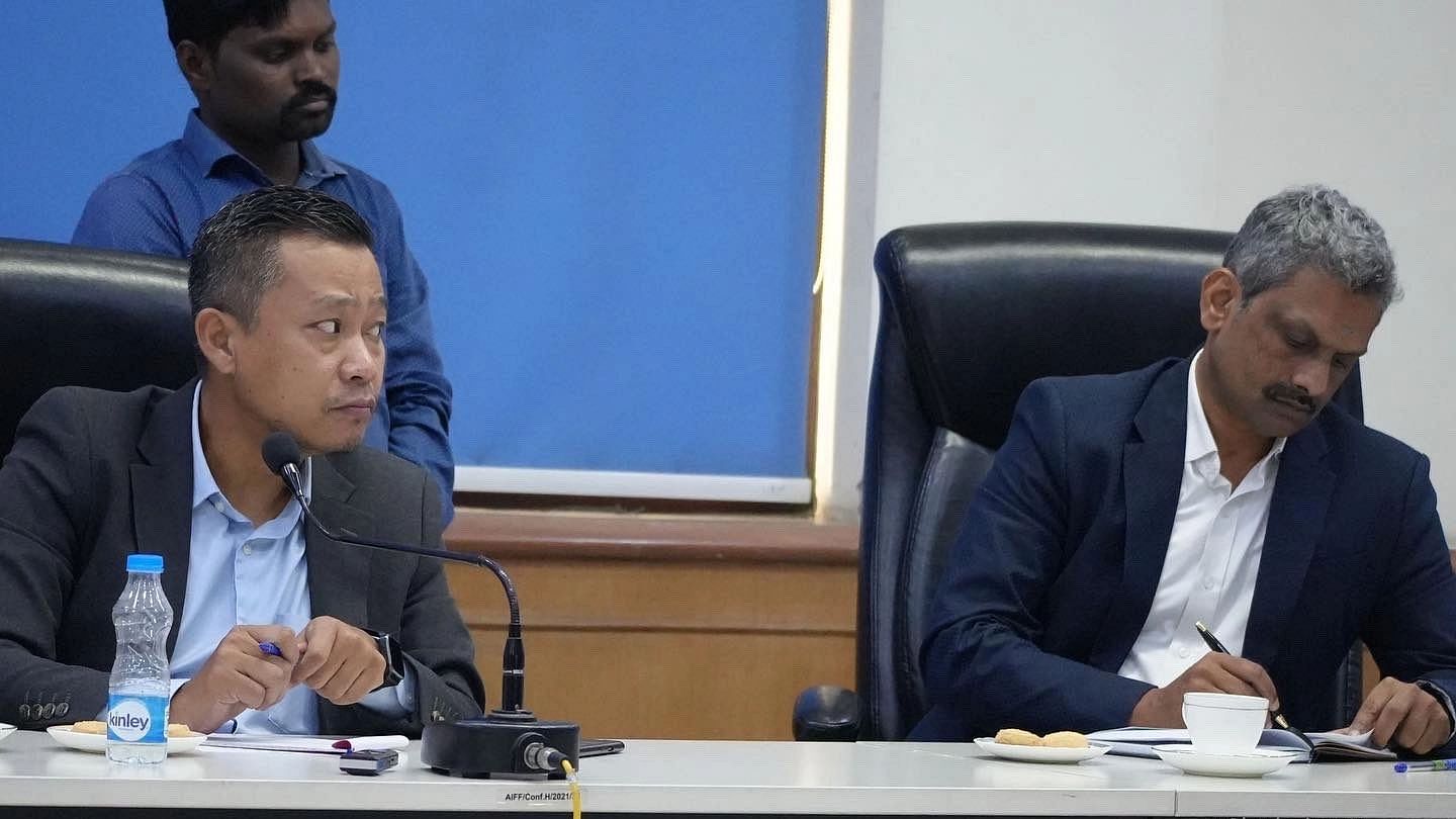 <div class="paragraphs"><p>The newly elected league committee head Lalnghinglova Hmar (left) and Secretary General Shaji Prabhakaran during the AIFF league committee meeting.</p></div>