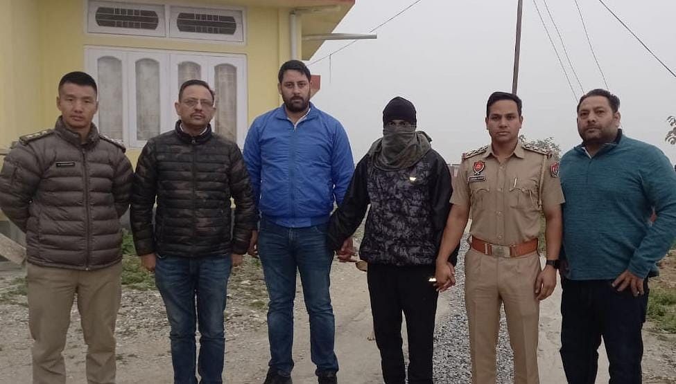 <div class="paragraphs"><p>The Punjab Police on Saturday, 24 September, arrested an Army personnel Arunachal Pradesh in connection with the Chandigarh University video leak case.</p></div>