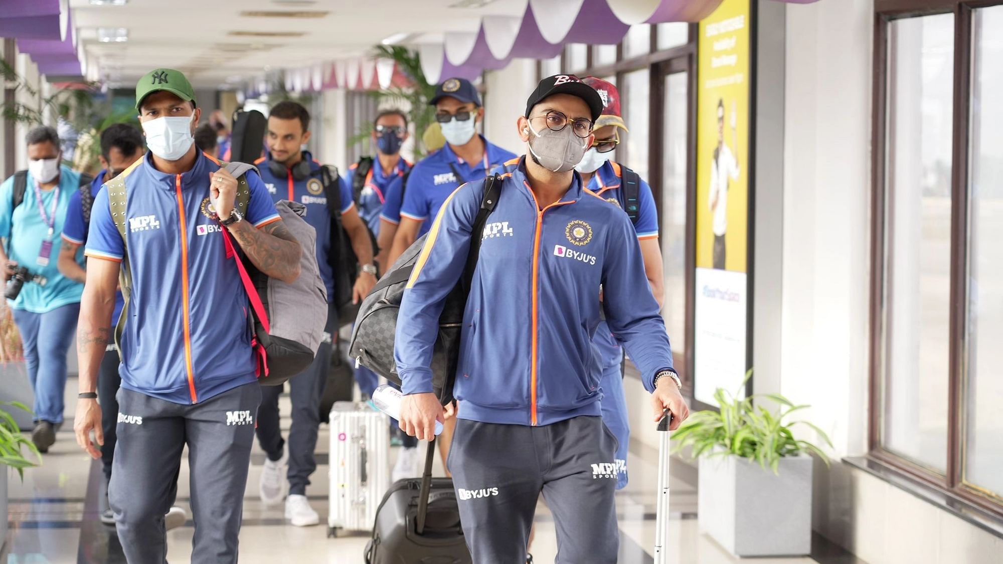 <div class="paragraphs"><p>The Indian team arriving at the&nbsp;Thiruvananthapuram international airport ahead of the first T20I against South Africa.&nbsp;&nbsp;</p></div>