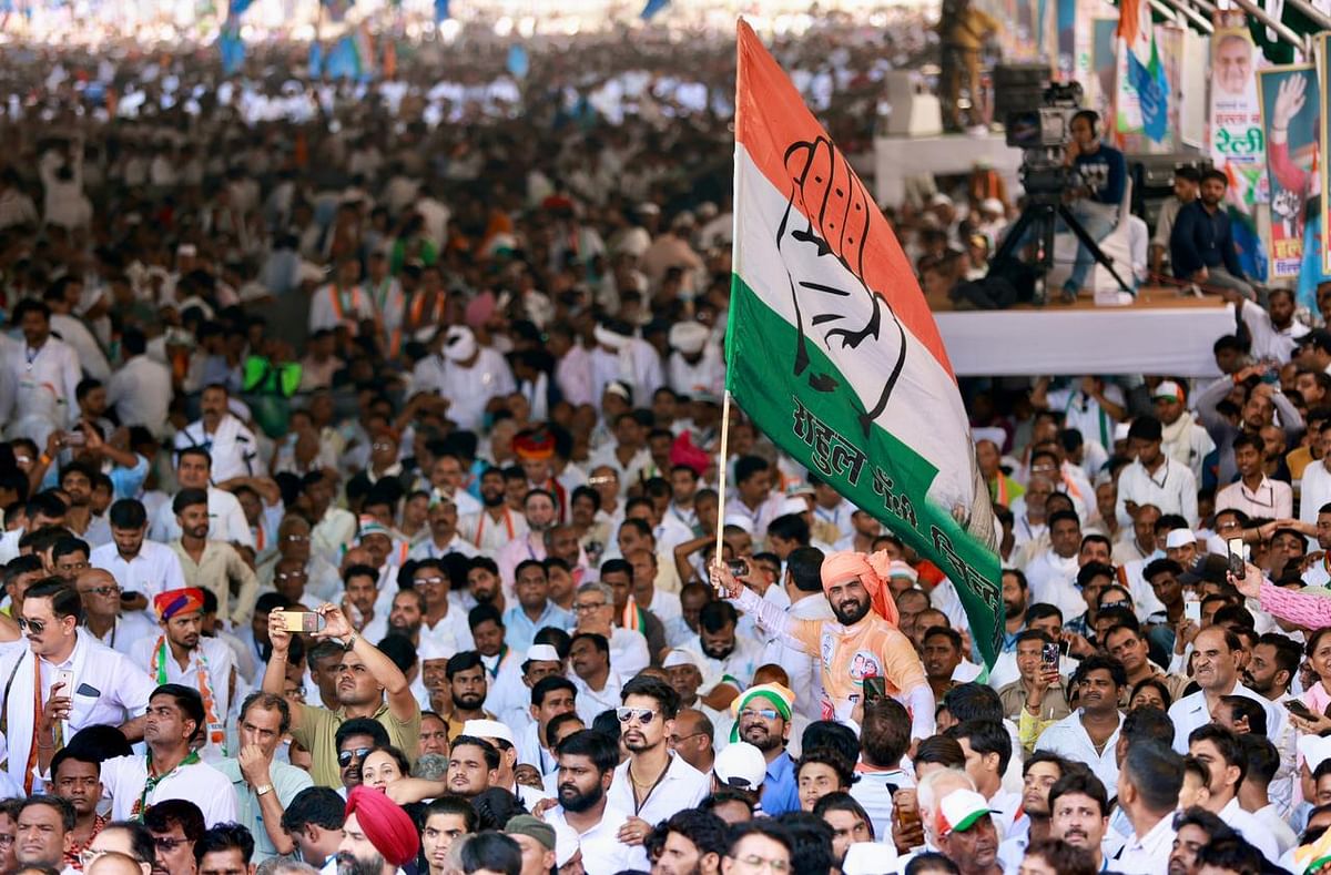 The massive rally saw top party leaders in attendance; party workers from Delhi, Haryana will also join the protest.