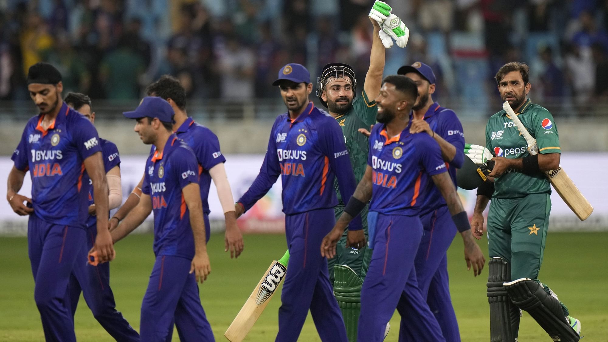 <div class="paragraphs"><p>Young seamer Arshdeep Singh (far left) along with his India teammates following the side's Super 4 Asia Cup loss against Pakistan on Sunday.</p></div>