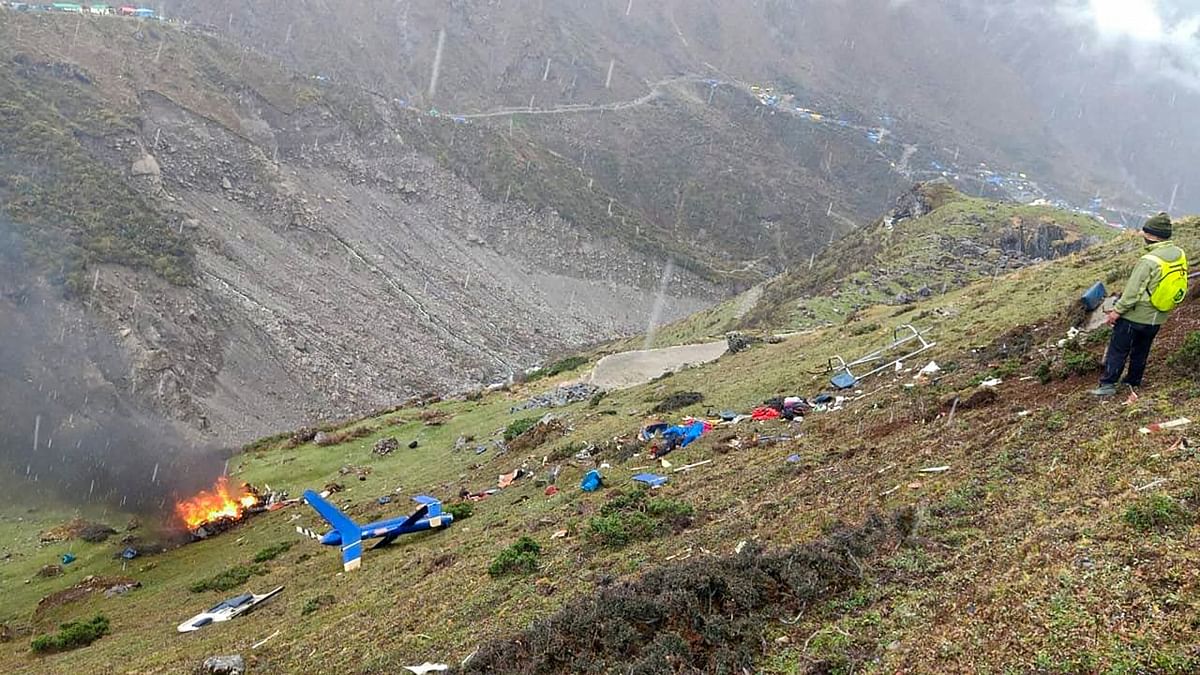 The photograph has been on the internet since March 2015, and is not related to the helicopter crash in Uttarakhand.