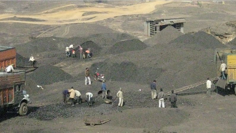 India Needs Legal Framework for Closing Mines and Power Plants