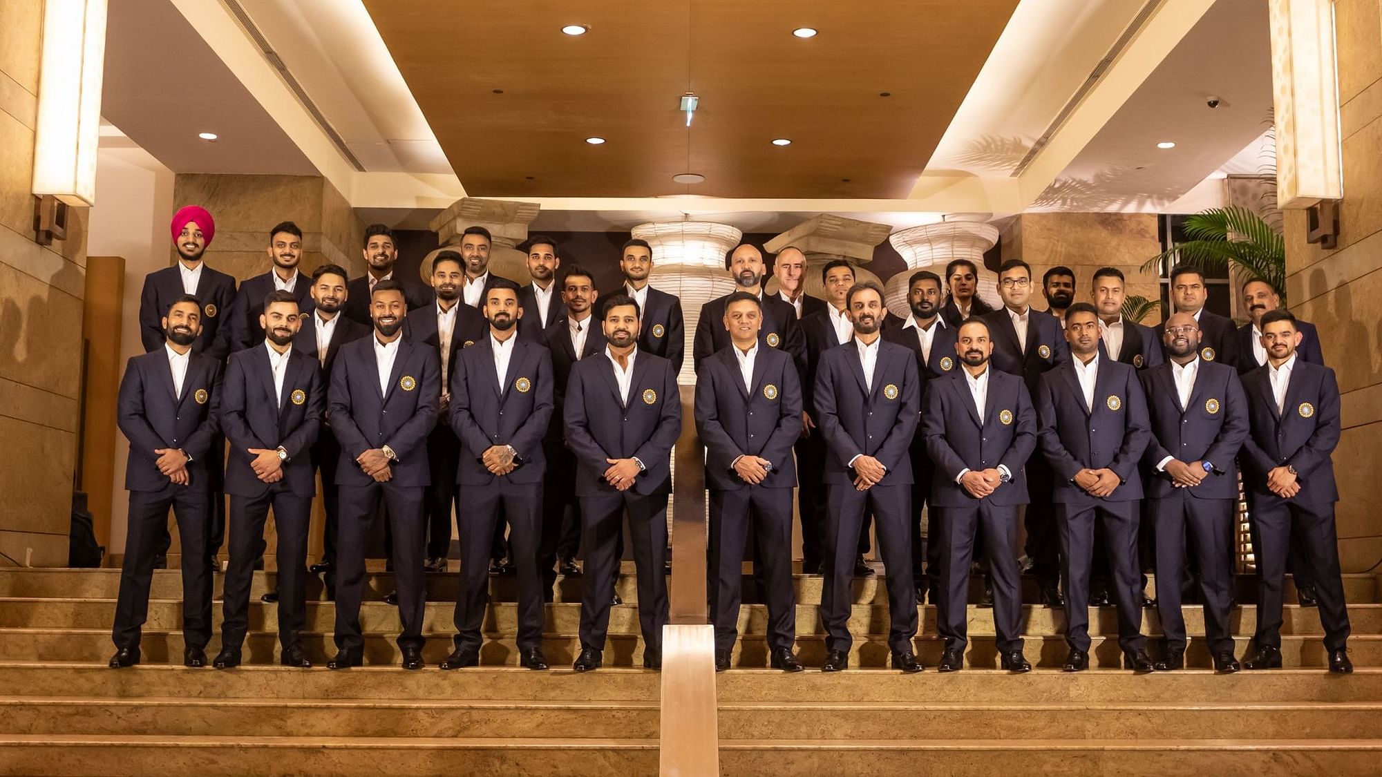 <div class="paragraphs"><p>The Indian team pose for a photograph ahead of leaving for the T20 World Cup in Australia.&nbsp;&nbsp;</p></div>