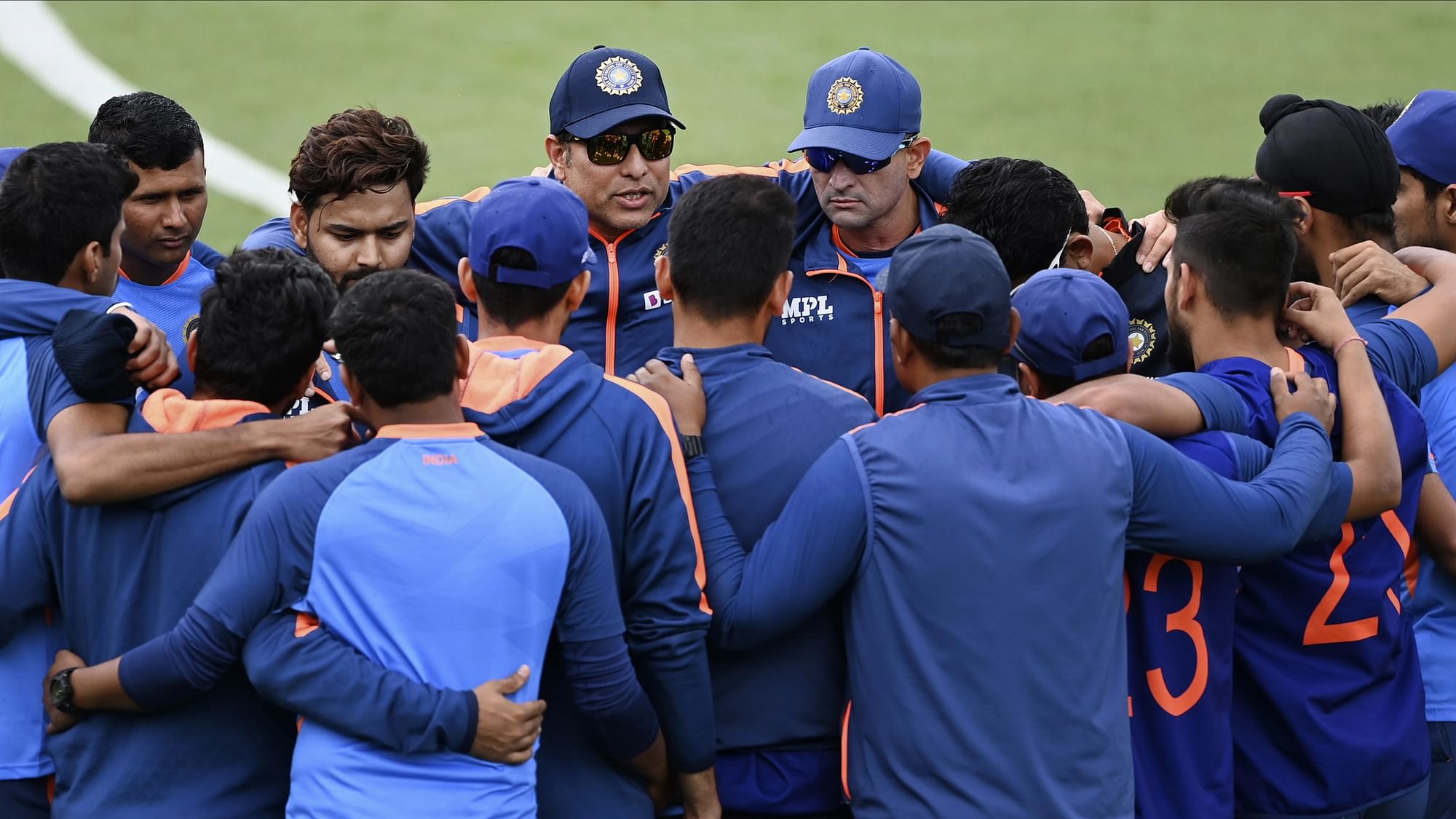 <div class="paragraphs"><p>Stand-in coach VVS Laxman speaks to the Indian team before the the second ODI against New Zealand in Hamilton.</p></div>