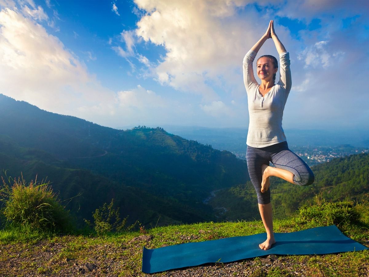 Try these easy and effective yoga poses if you want to manage scoliosis related pain.
