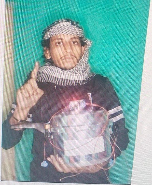 Md Shariq was inspired by ISIS terrorist group and used dark web to contact his handlers, Karnataka police claim.