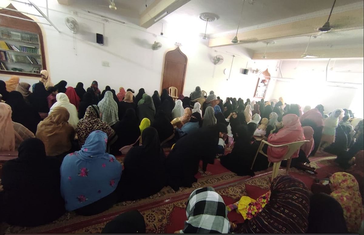 Weeks before Jama Masjid's order banning lone women, this group organised visits to mosques across the country.