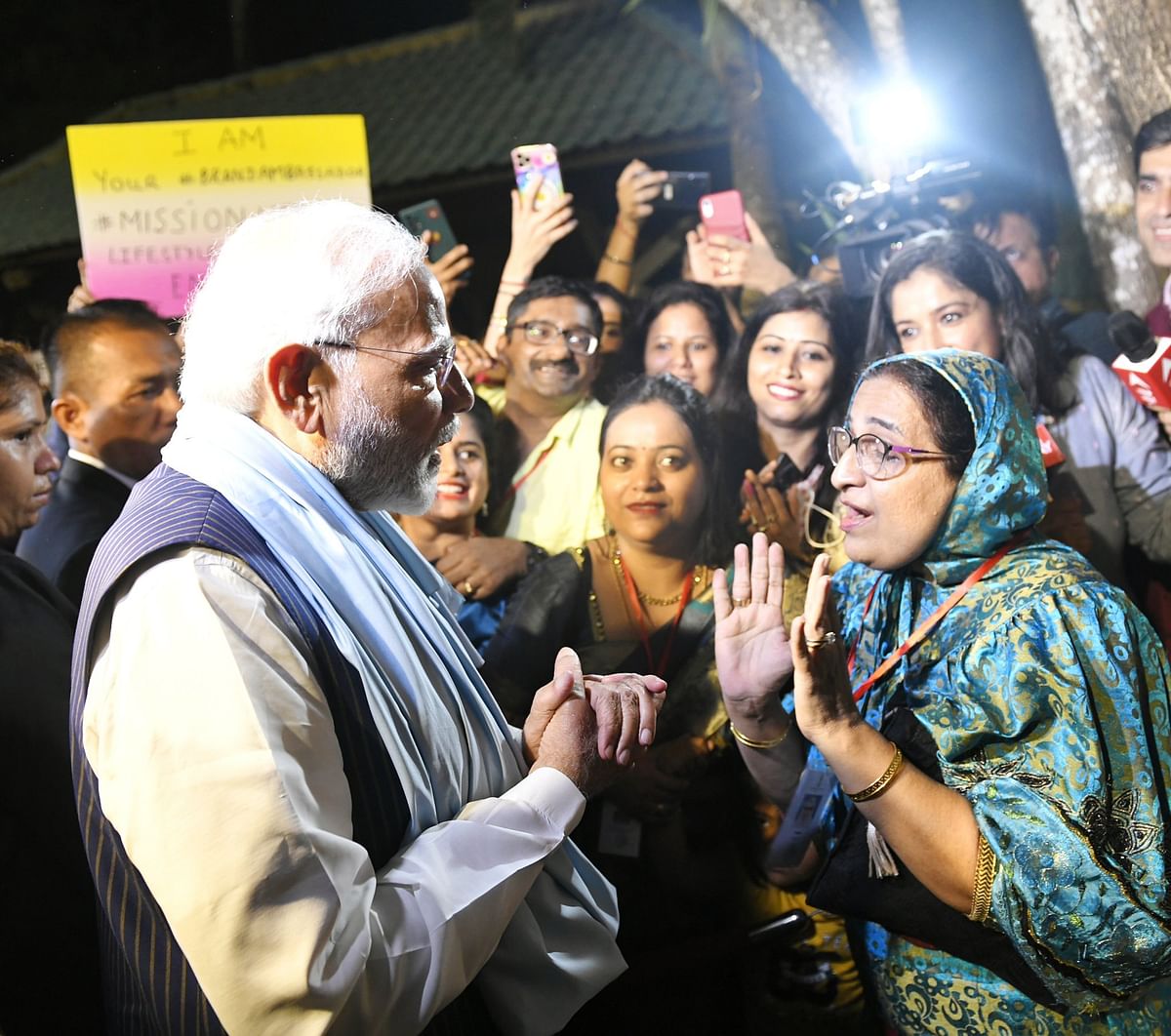 <div class="paragraphs"><p>PM Narendra Modi interacts with members of the Indian community in Bali.</p></div>