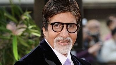 <div class="paragraphs"><p> Amitabh Bachchan apologizes after making a mistake in his tweets.</p></div>