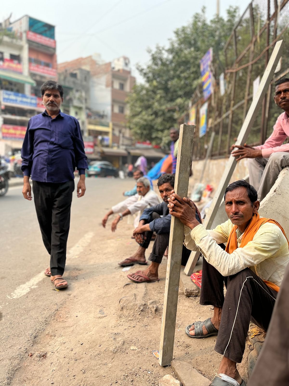 'What’s worse – staying jobless and hungry indoors or facing the polluted air outdoors?’ ask labourers in Delhi.