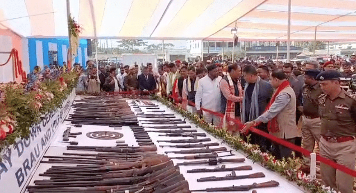 <div class="paragraphs"><p>Over 1,000 Bru militants surrendered arms in Assam.</p></div>