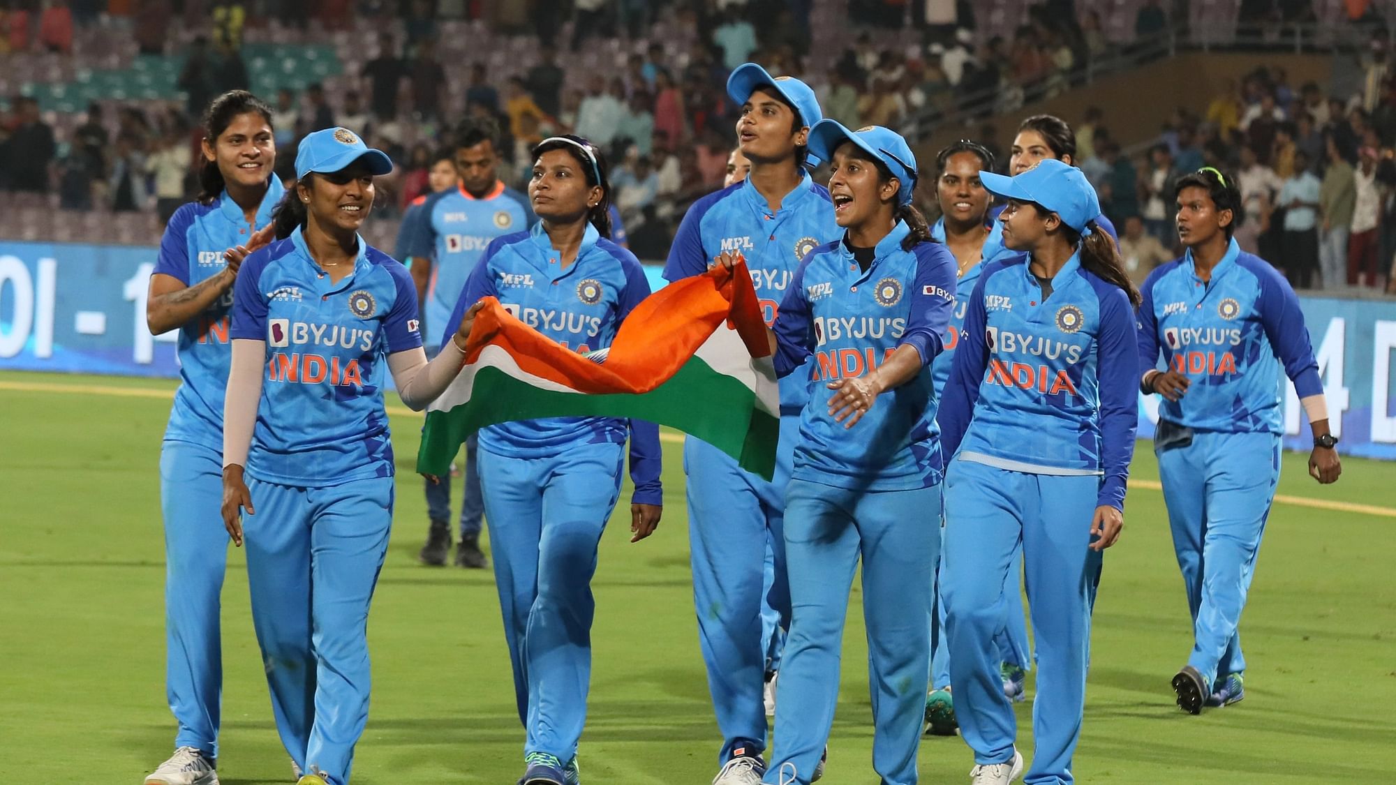 <div class="paragraphs"><p>The Indian women's cricket team celebrate their Super Over victory over Australia in the second T20I.</p></div>
