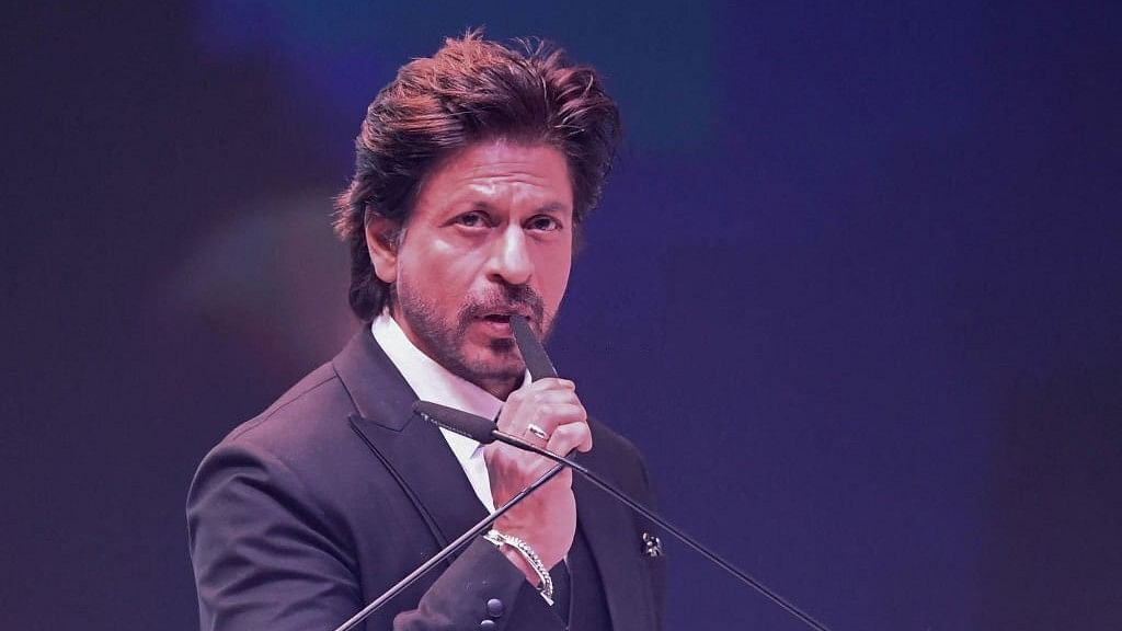 <div class="paragraphs"><p>Shah Rukh Khan at Kolkata International Film Festival</p></div>