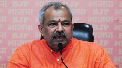 <div class="paragraphs"><p>Adesh Gupta <a href="https://www.thequint.com/news/politics/mcd-election-results-2022-aap-sweeps-delhi-what-it-means-for-bjp-congress">stepped down</a> from his position as the chief of the BJP's Delhi unit on Sunday, 11 December. </p></div>