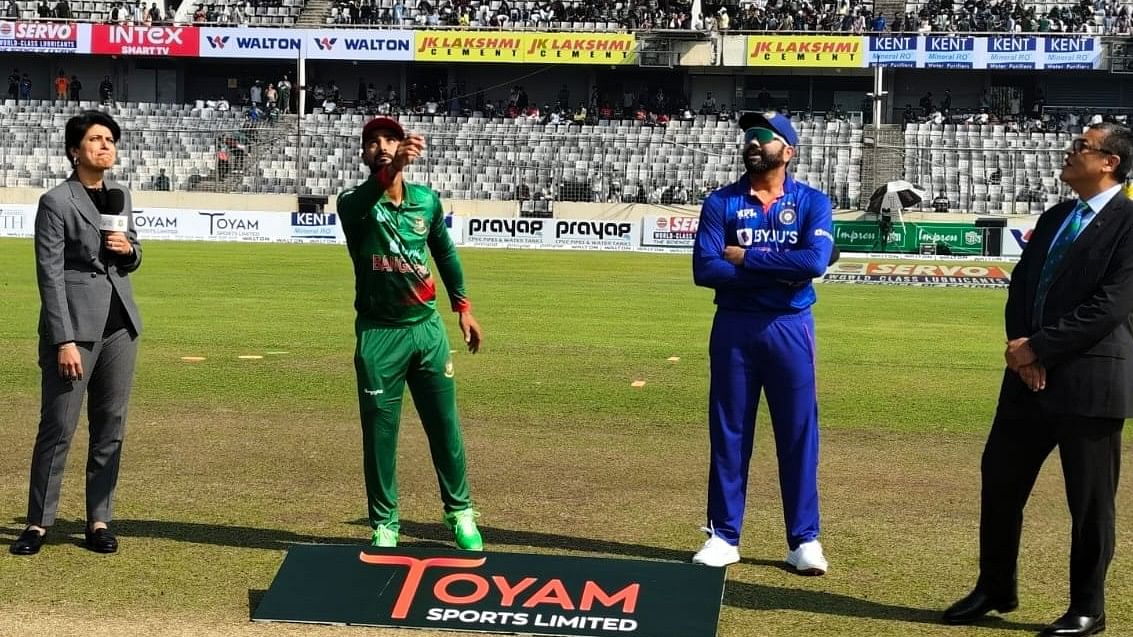 <div class="paragraphs"><p>Bangladesh won the toss and elected to bat first in the second ODI vs India.</p></div>