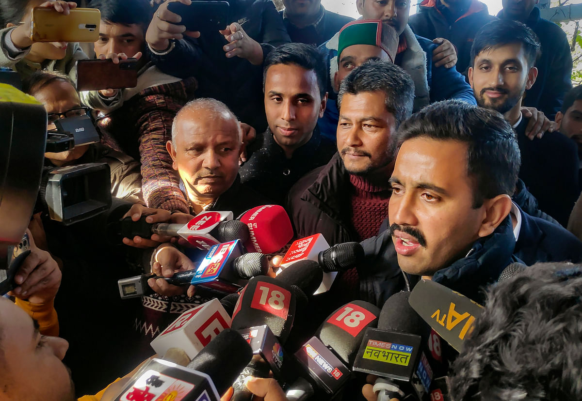 <div class="paragraphs"><p>Shimla: Congress candidate from Shimla Rural seat Vikramaditya Singh speaks with the media following his lead in Himachal Pradesh Assembly elections, in Shimla, Thursday, 8 December, 2022. </p></div>