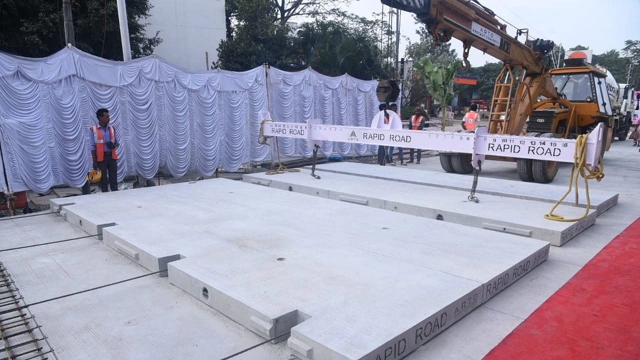 <div class="paragraphs"><p>Newly build 'Rapid Road' in Bengaluru's Indiranagar. The road built using new technology will open for public after testing.</p></div>