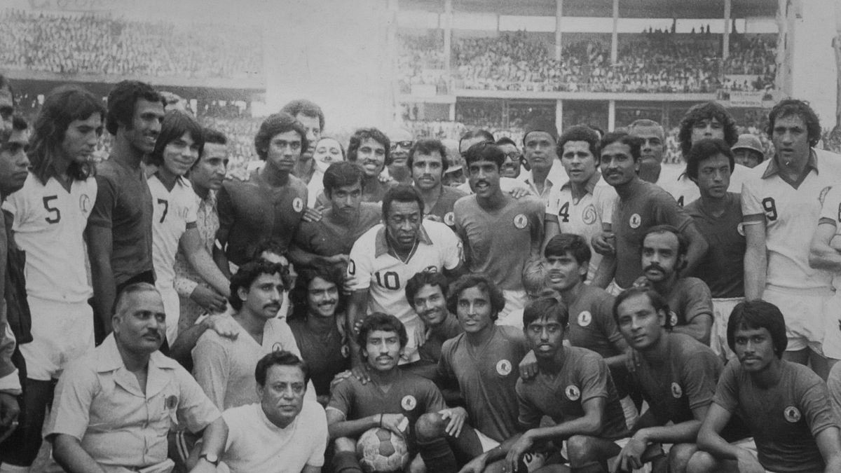 <div class="paragraphs"><p>Brazilian football icon Pele had visited India to play against Mohun Bagan</p></div>