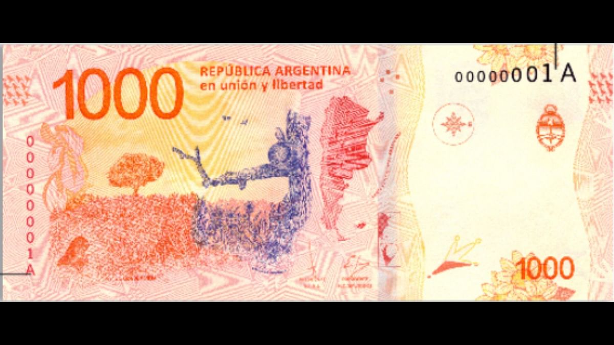The central bank of Argentina has neither made any such announcement, nor does its website show any such photo.