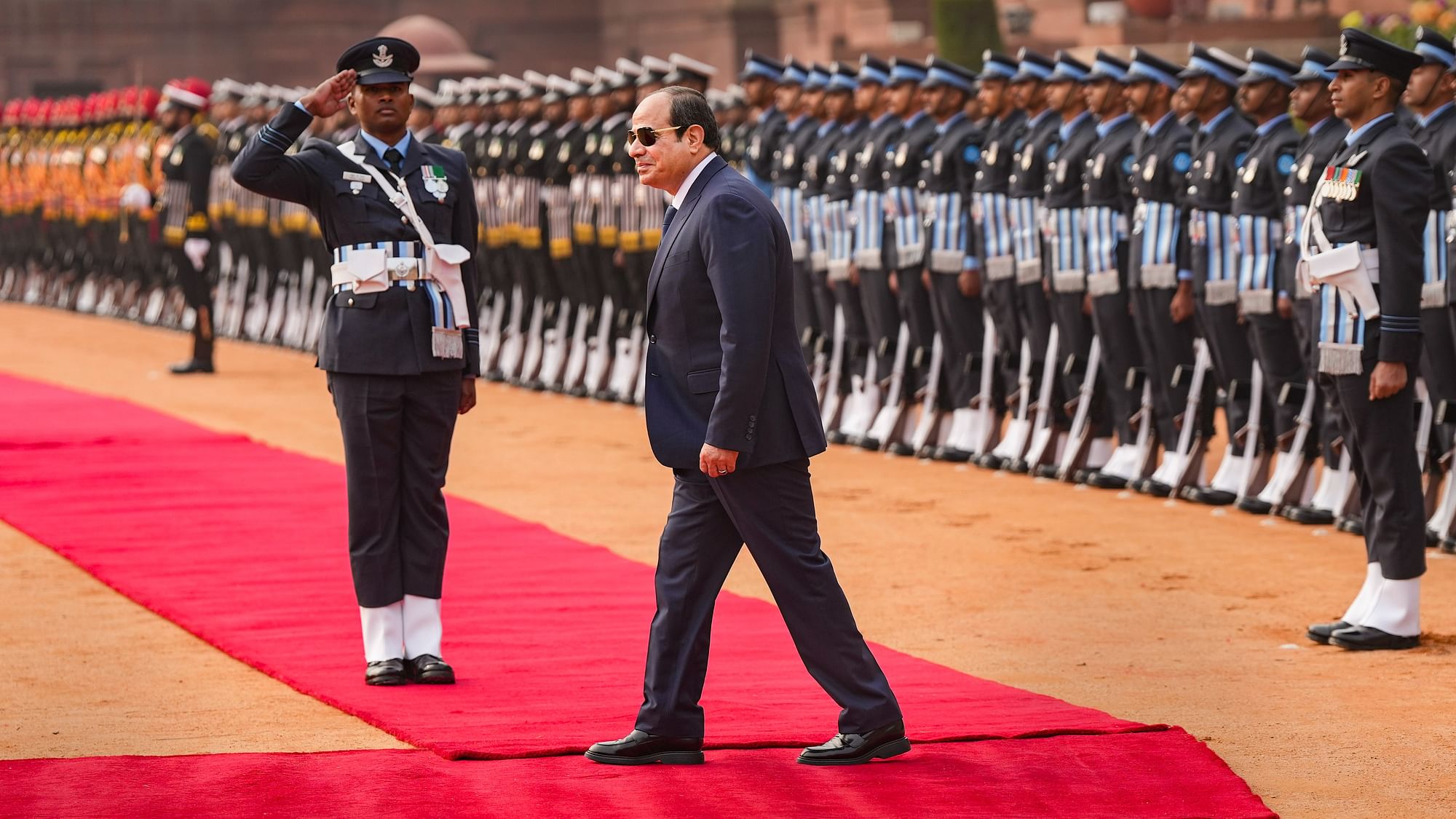 <div class="paragraphs"><p>Egyptian President Abdel Fattah El-Sisi inspects a guard of honour during his ceremonial reception at the Rashtrapati Bhavan, in New Delhi, Wednesday, 25 January.</p></div>