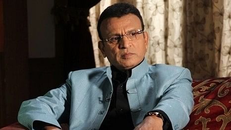 <div class="paragraphs"><p>Annu Kapoor was discharged from the Delhi hospital.</p></div>