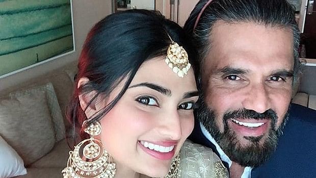 <div class="paragraphs"><p>Suniel Shetty speaks about Athiya and KL Rahul's wedding.</p></div>