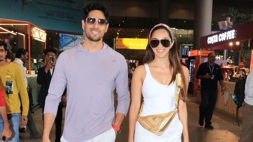 <div class="paragraphs"><p>Sidharth Malhotra and Kiara Advani were spotted at the airport.</p></div>