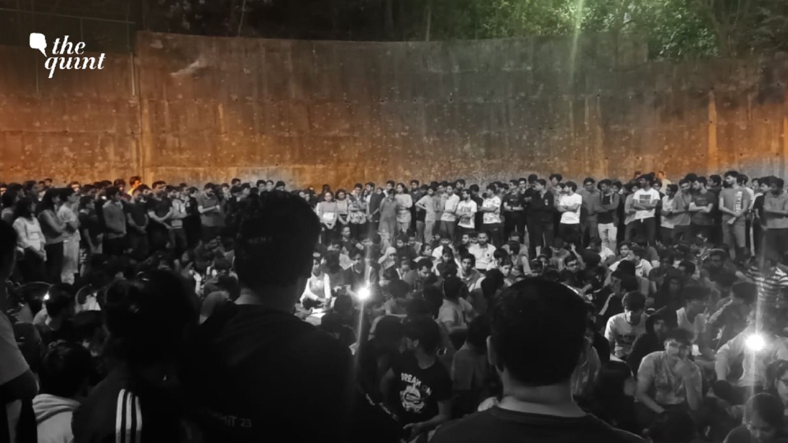 <div class="paragraphs"><p>Several students held a candle-light march, followed by a prayer meeting on Sunday evening at the common area in IIT-Bombay to condole Solanki's death.</p></div>