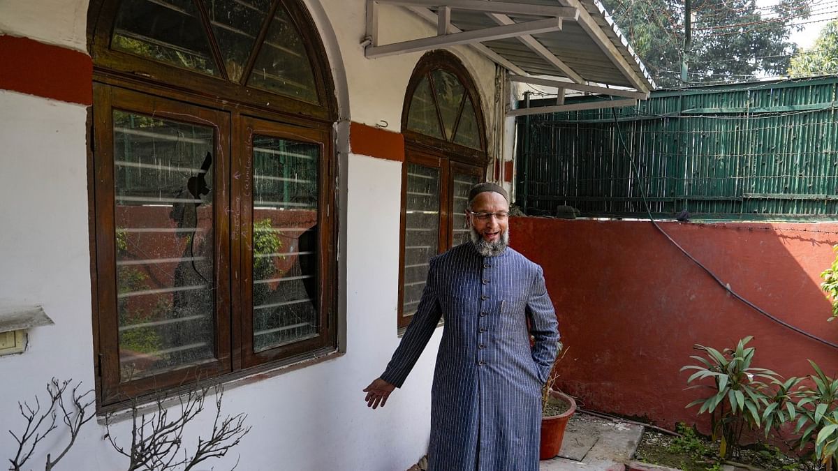 'It's Concerning...': Miscreants Allegedly Attack AIMIM Leader Owaisi’s House