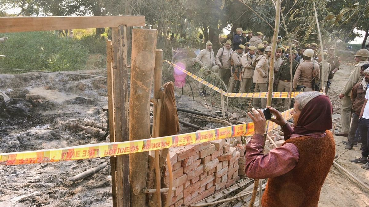 Officials Fled: Kin of Mother-Daughter Duo Charred to Death in Kanpur Demolition