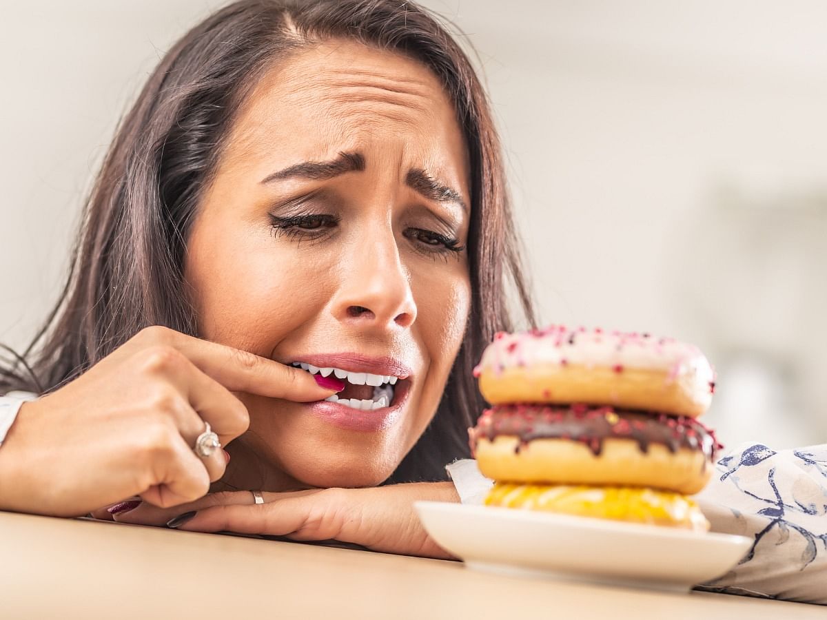 5 Tips to Manage and Curb Sugar Cravings
