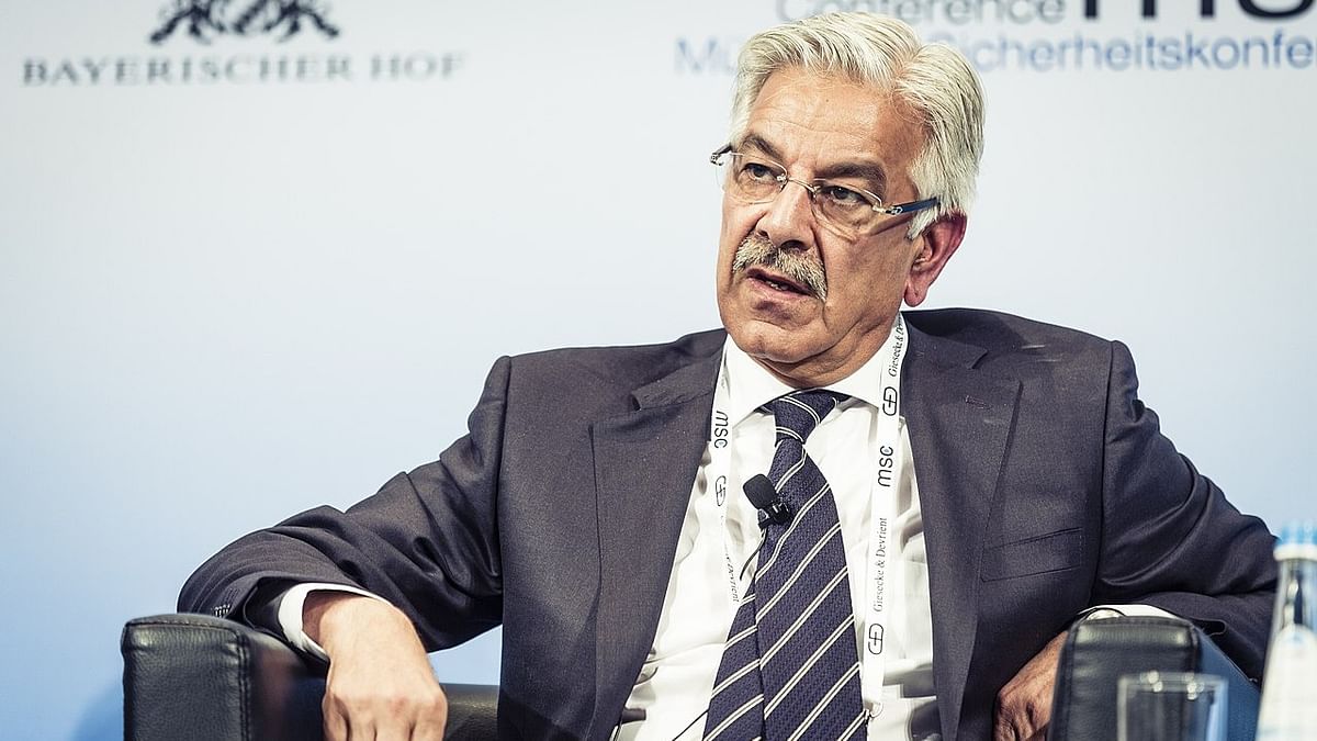 Pakistan Is a ‘Bankrupt Country’: Defence Minister Khawaja Asif Amid Cash Crisis
