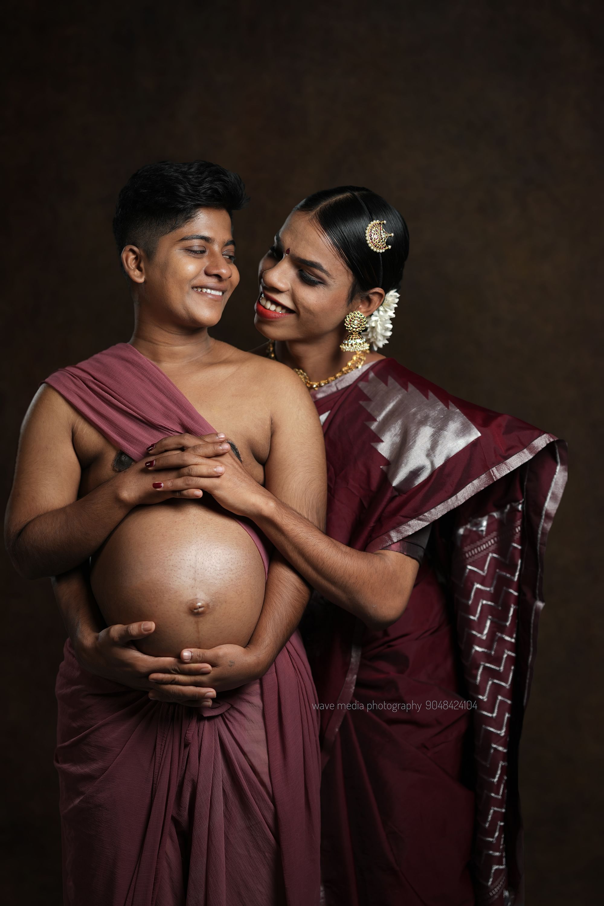 Kerala Transman Announces Pregnancy: Transgender Couple Say They Feel  'Adipoli' Kerala as They Expect Their Baby