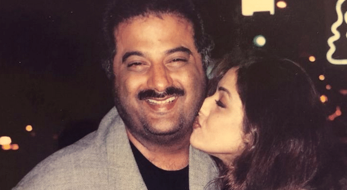 <div class="paragraphs"><p>On Sridevi's Death Anniversary, Boney Kapoor Shares His First Pic With Her.&nbsp;</p></div>