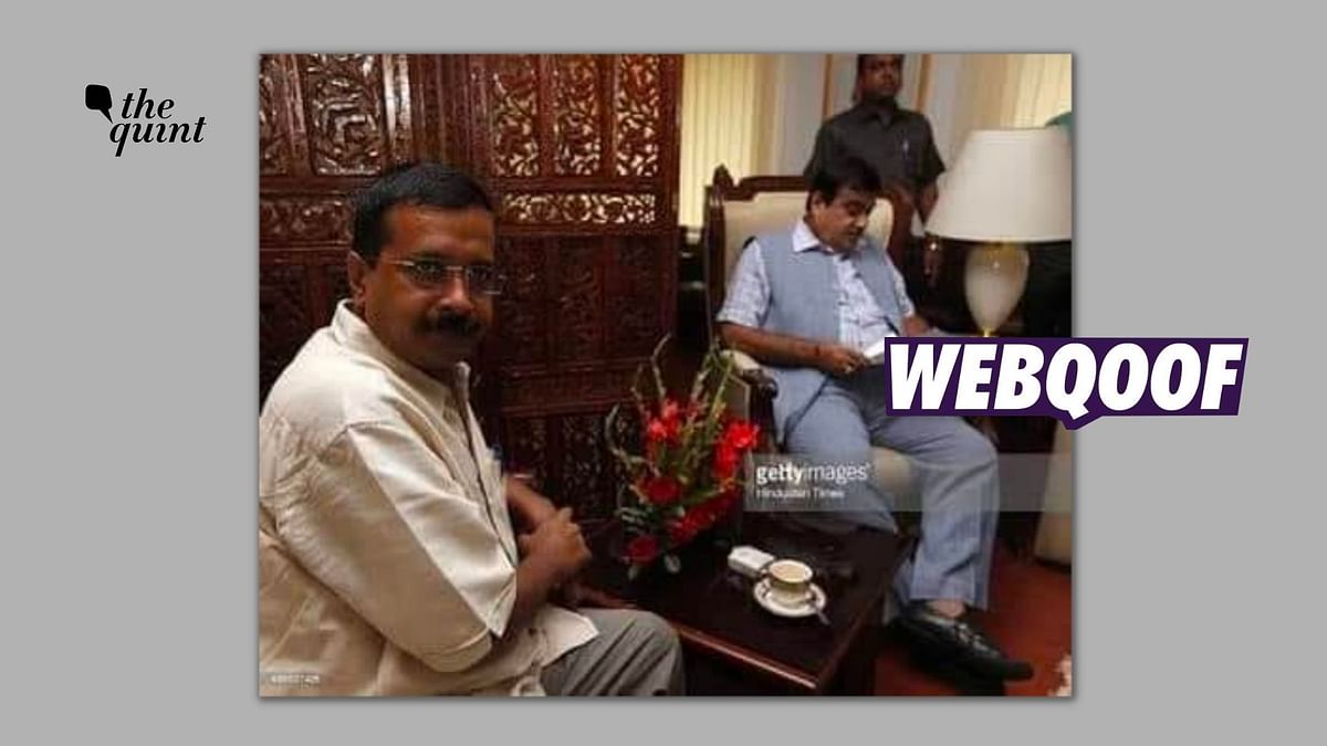Old, Unrelated Photo Shared as ‘Arvind Kejriwal Apologising to Nitin Gadkari'