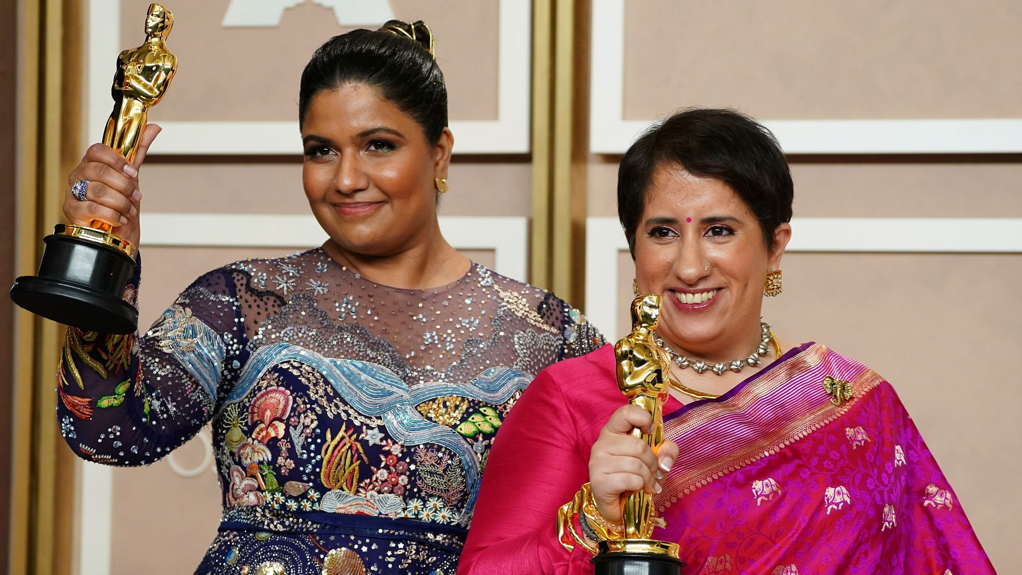 <div class="paragraphs"><p>Kartiki Gonsalves, left, and Guneet Monga pose with the award for best documentary short film for "The Elephant Whisperer" in the press room at the Oscars on Sunday, 12 March, at the Dolby Theatre in Los Angeles. </p></div>