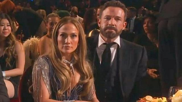<div class="paragraphs"><p>Ben Affleck Explains Why He May Have Looked Miserable At The Grammys </p></div>