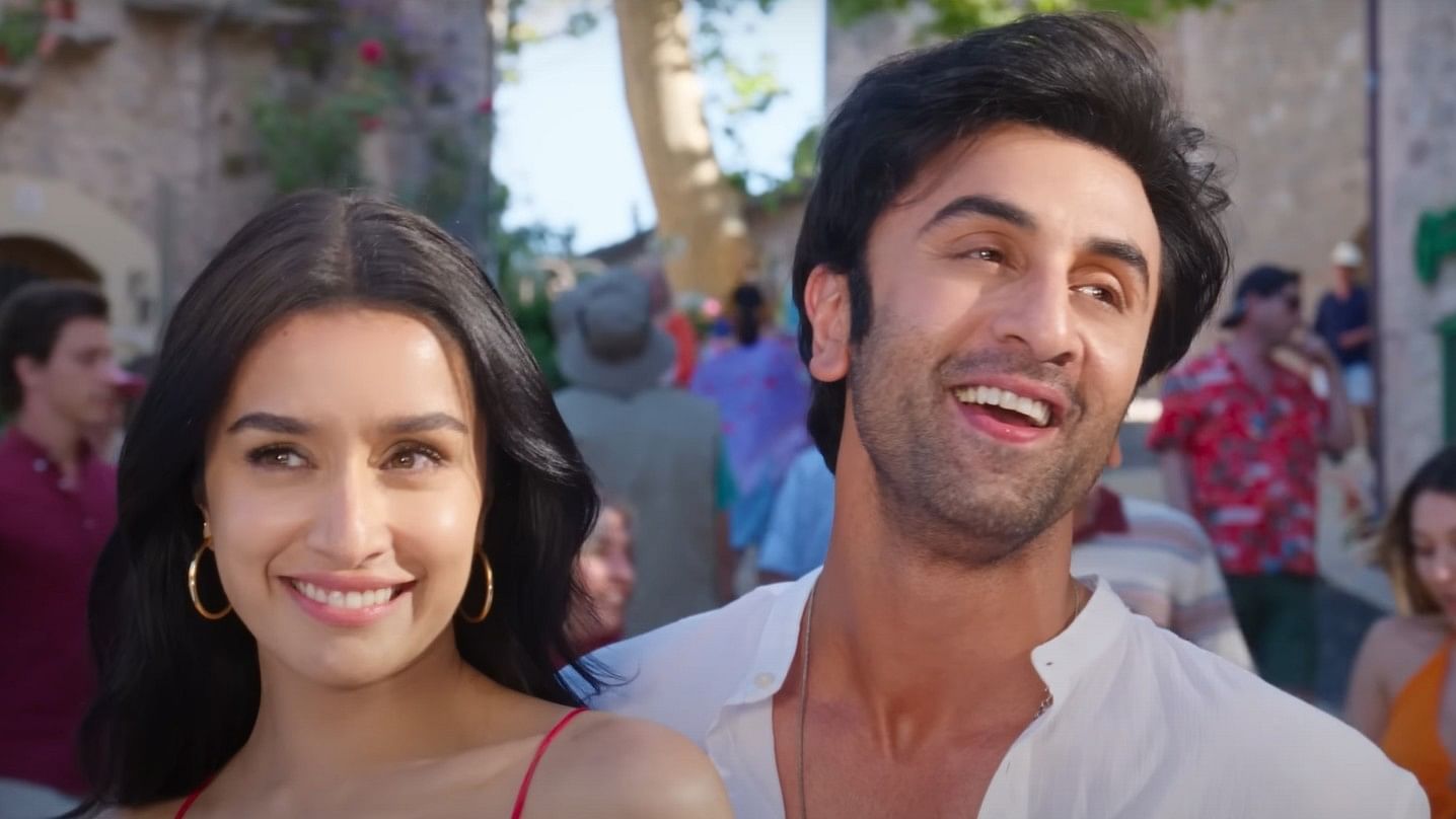 <div class="paragraphs"><p>Shraddha Kapoor and Ranbir Kapoor in a still from the film.</p></div>
