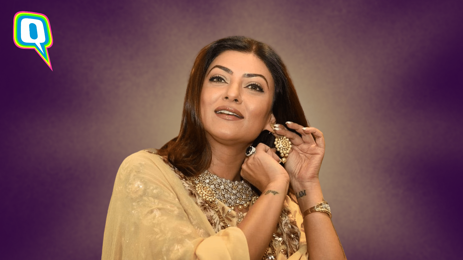 <div class="paragraphs"><p>Netizens Pour In With Well Wishes As Sushmita Sen Recovers From Heart Attack</p></div>