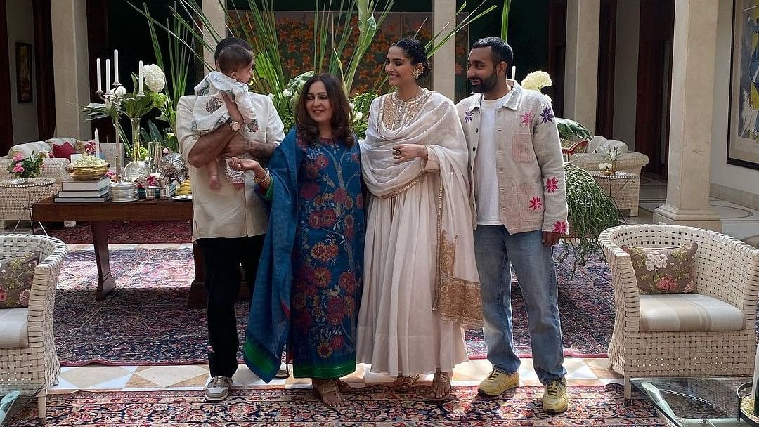 <div class="paragraphs"><p>Sonam Kapoor and Anand Ahuja's son Vayu receives a warm welcome at their Delhi house.</p></div>