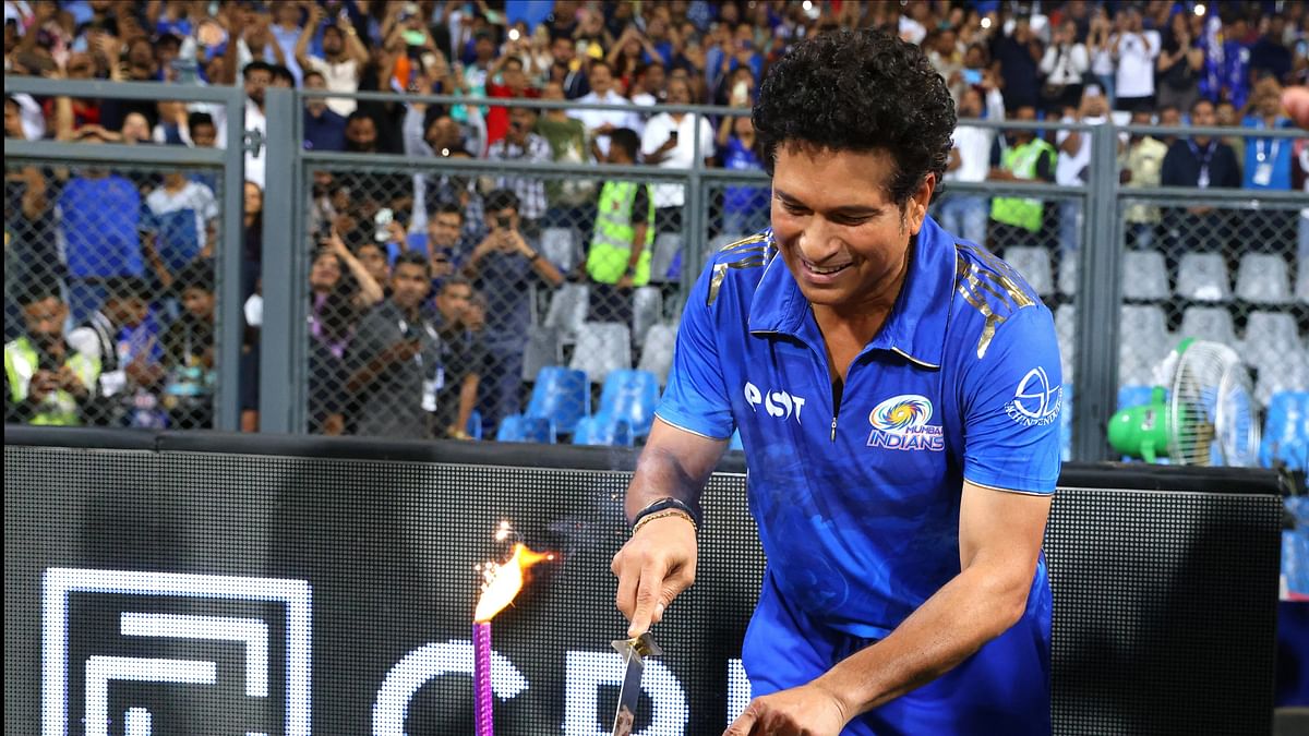 In Photos: Sachin Cuts Cake on the Field During a Pre-birthday ...