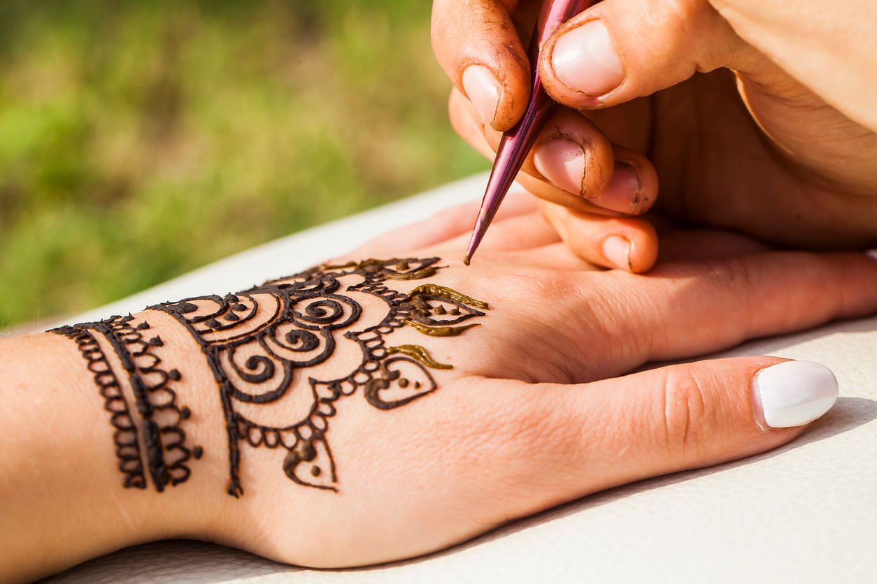 Hennayagmur #henna #art #photo #islamic #girl #architecture #gold #pink  #love #hand #nail #nails | Mehndi designs, Mehndi designs 2018, Henna  designs hand