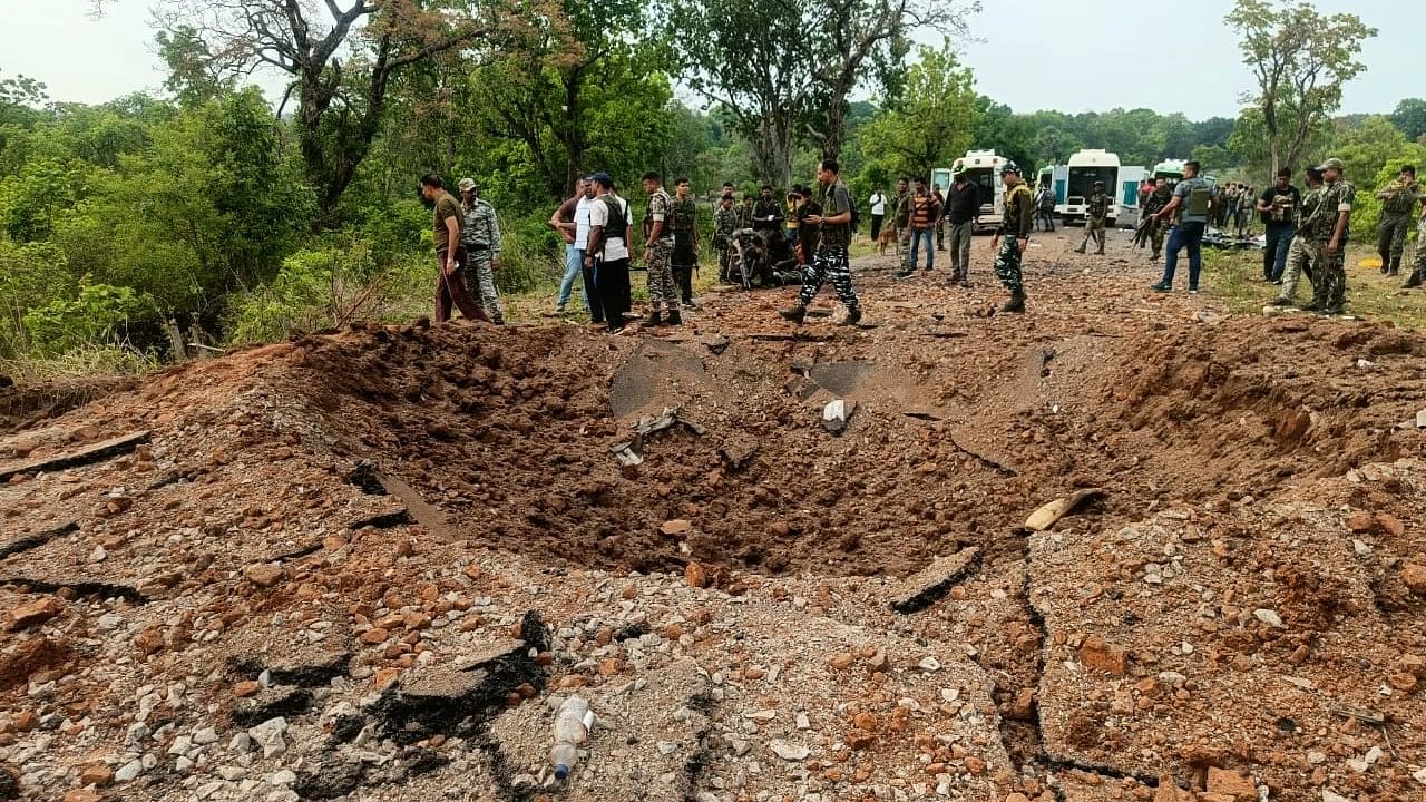 <div class="paragraphs"><p>Ten security personnel and a driver were killed in an IED (improvised explosive device) blast that occurred in Dantewada district of Chhattisgarh on Wednesday, 26 April.</p></div>