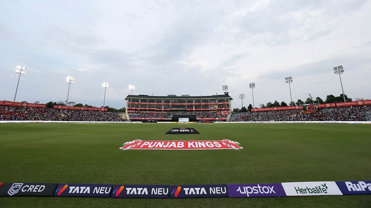 IPL 2023: A technical issue with the floodlights resulted in a delayed start of the second innings.