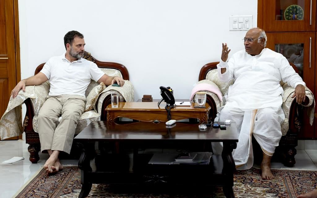 The meeting came hours after CM Ashok Gehlot said that 'no leader will ever be offered a position to pacify him.'