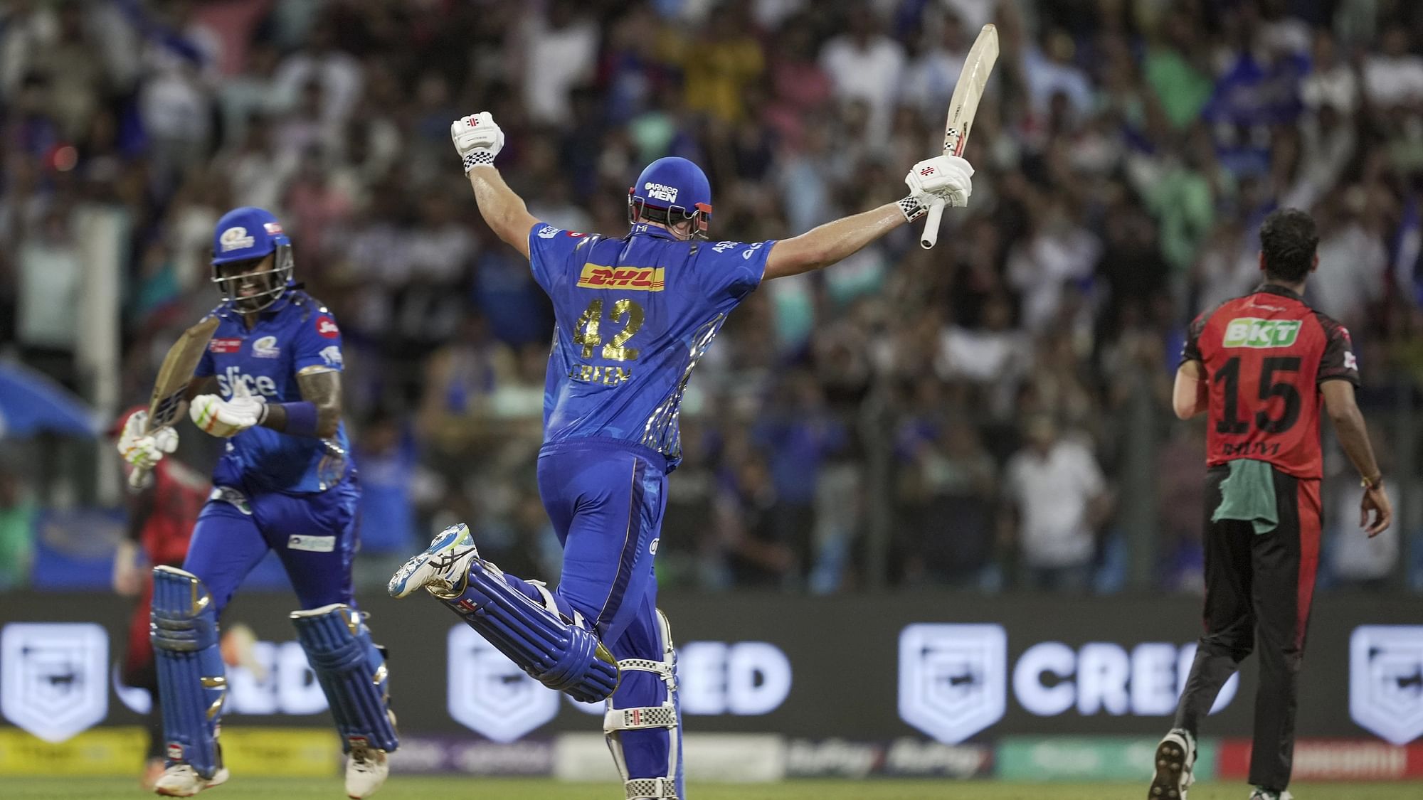 <div class="paragraphs"><p>IPL 2023: Mumbai Indians defeated Sunrisers Hyderabad by 8 wickets on Sunday evening.</p></div>